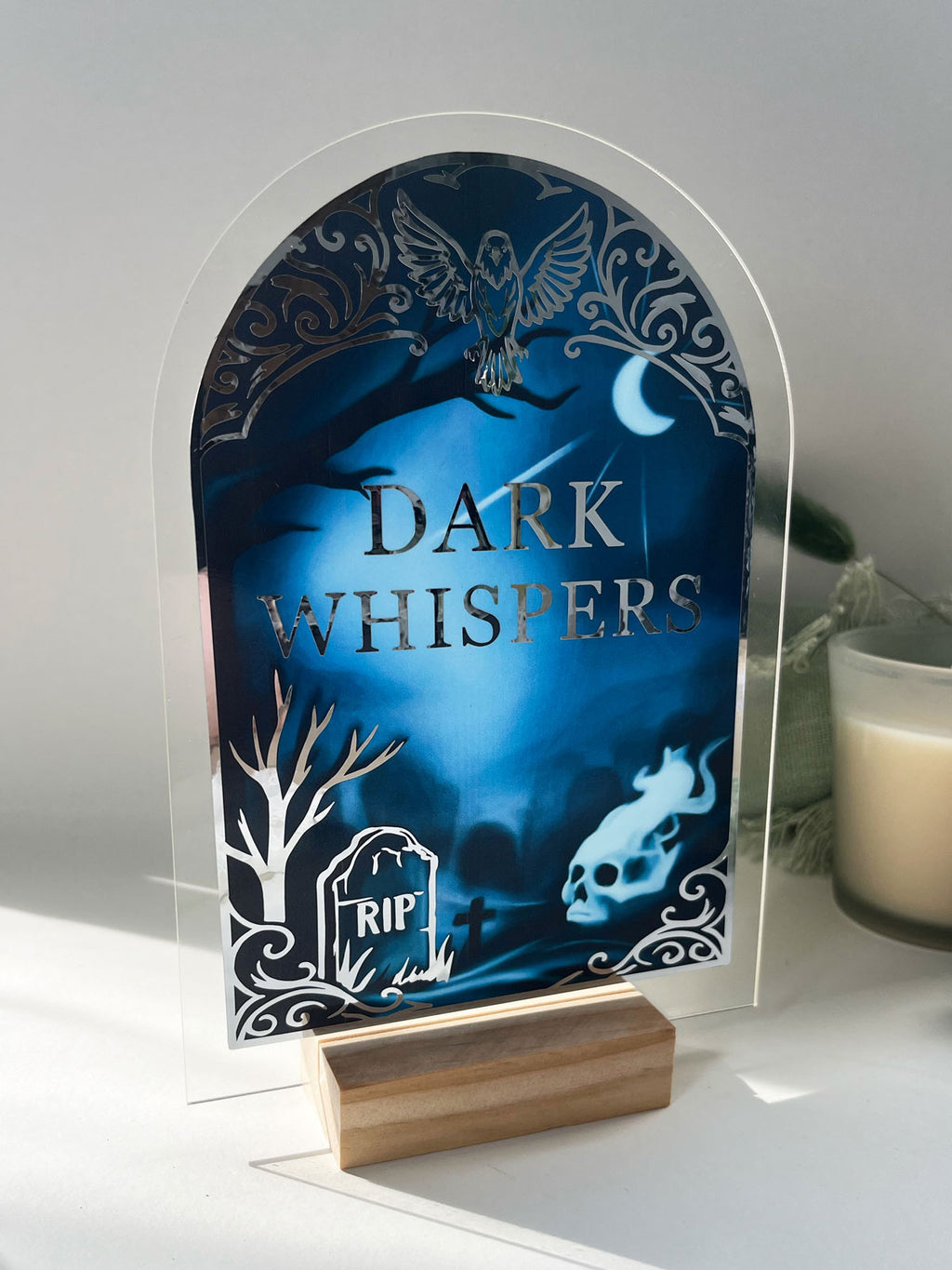 "Dark Whispers" – Deko Aufsteller