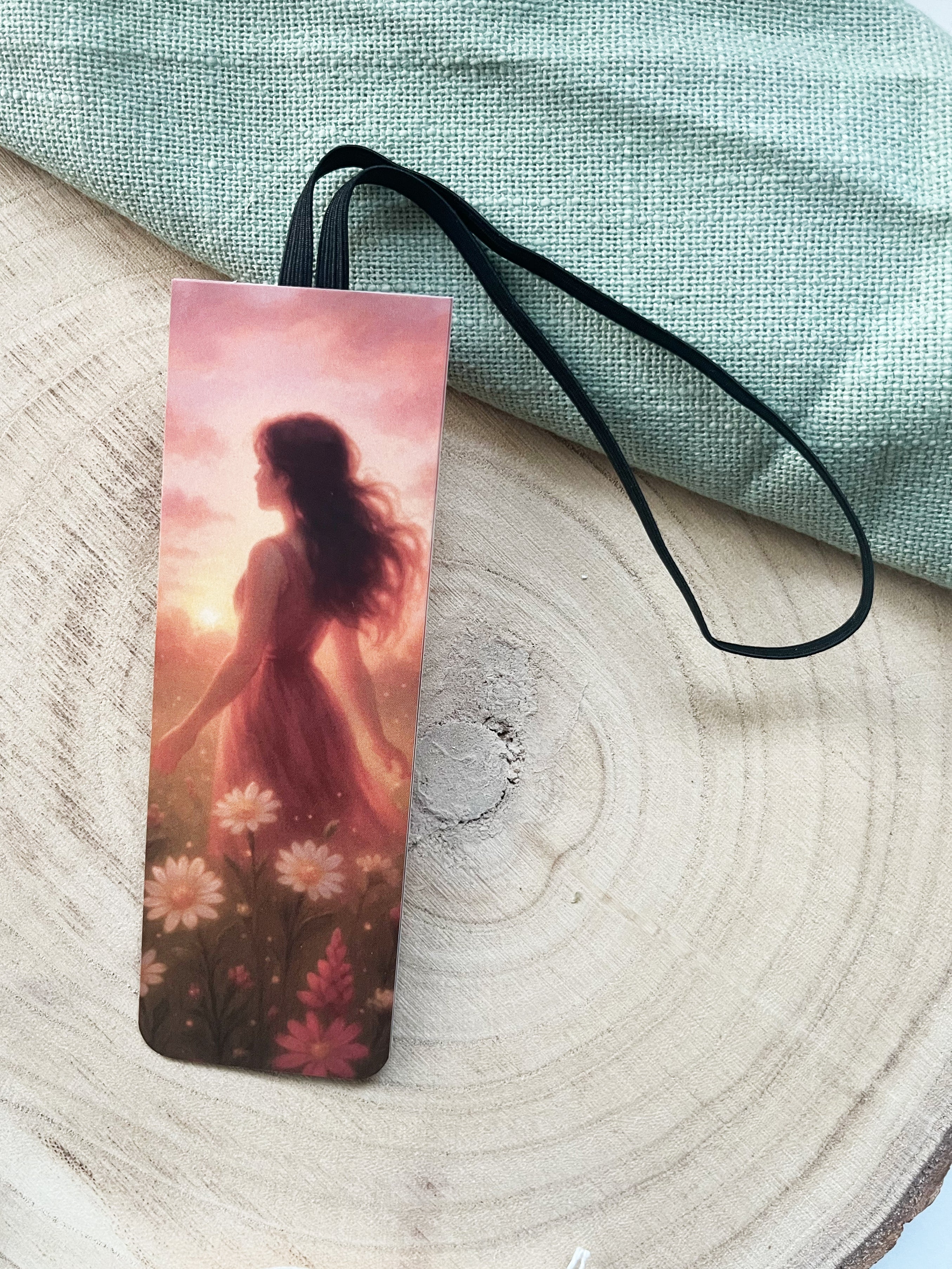 "Rosy Chapters" – Gummiband-Lesezeichen