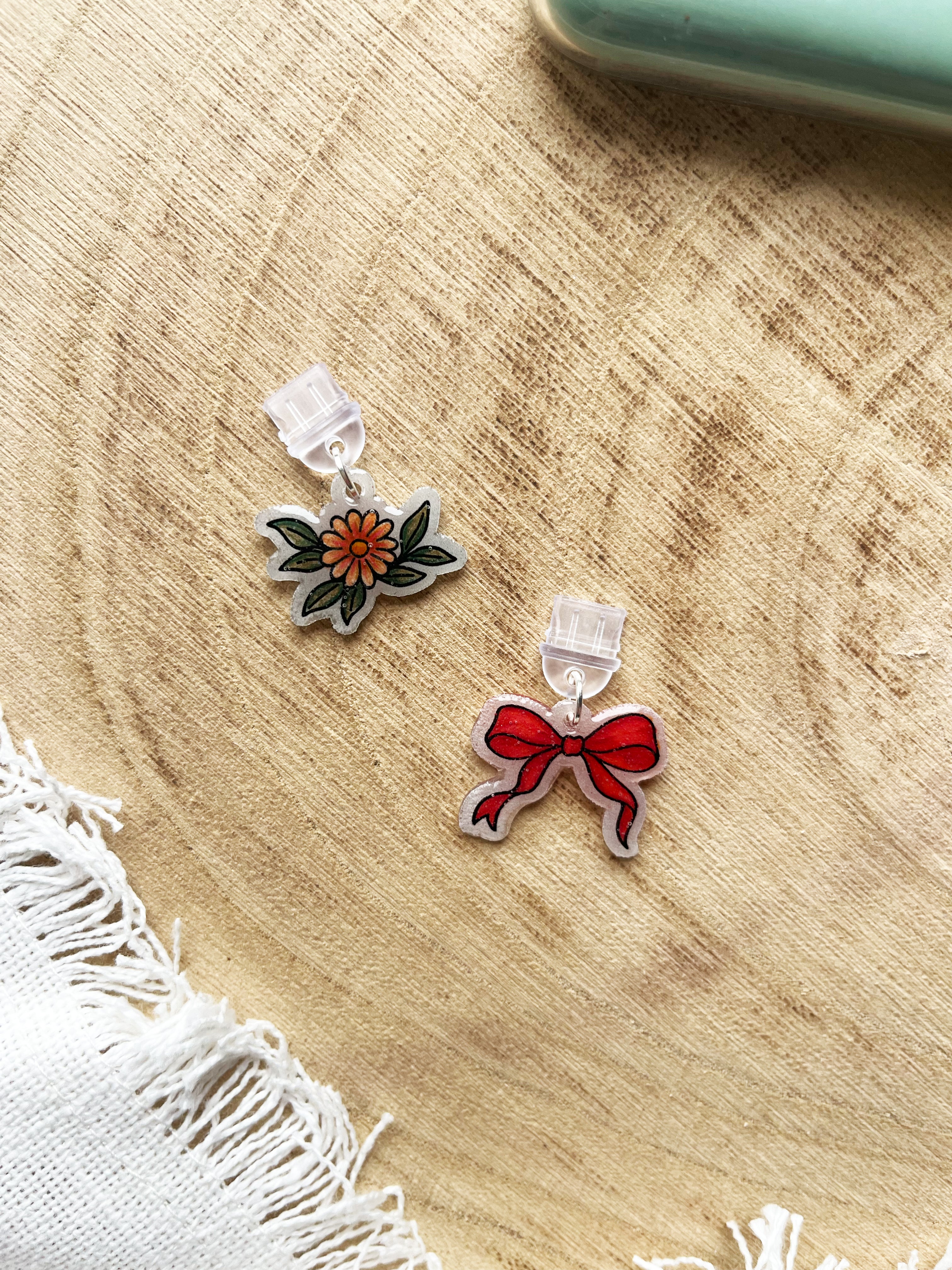 "Rosy Chapters" Dust-Charms