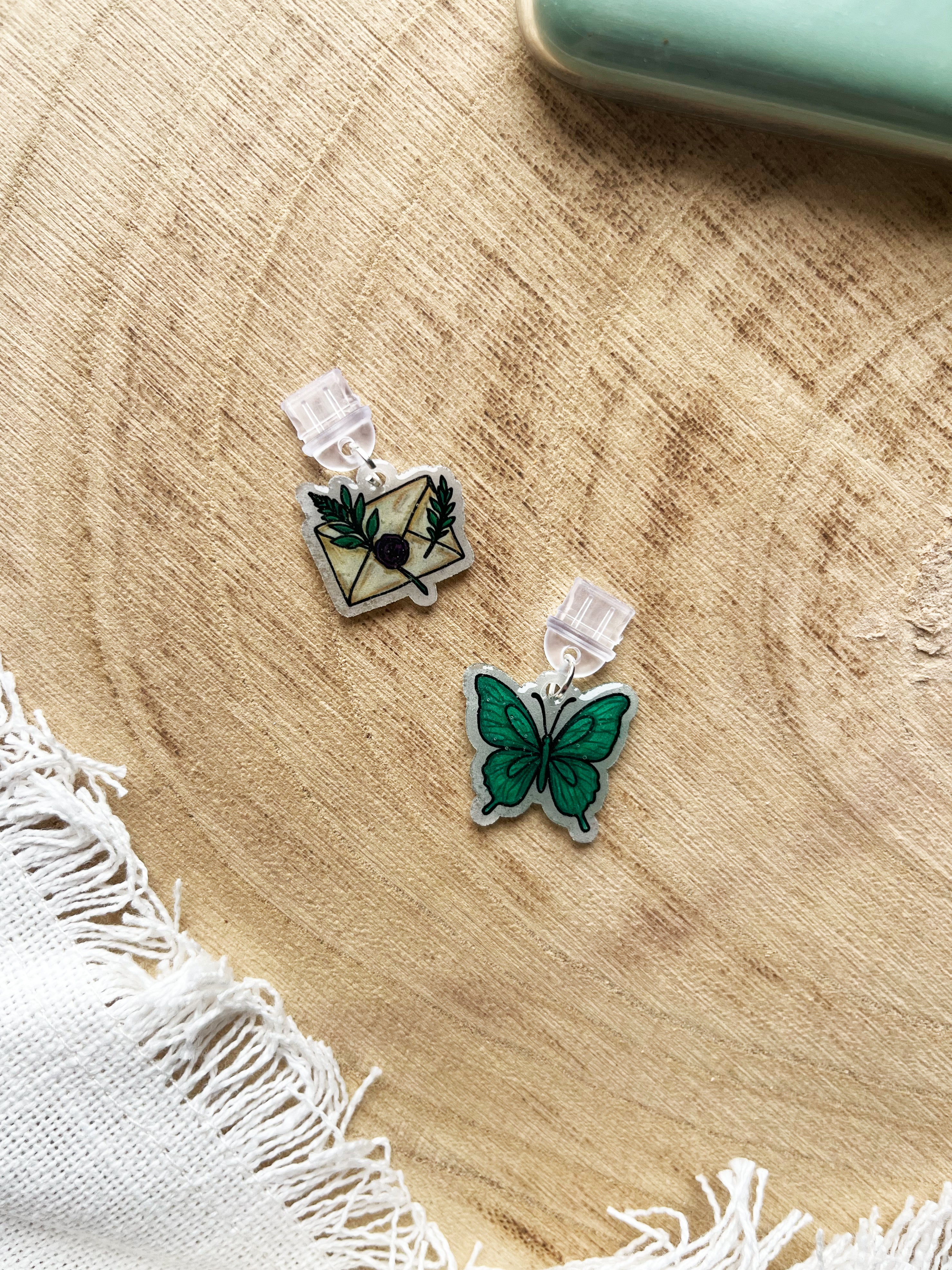 "Romantasy Woods" Dust-Charms