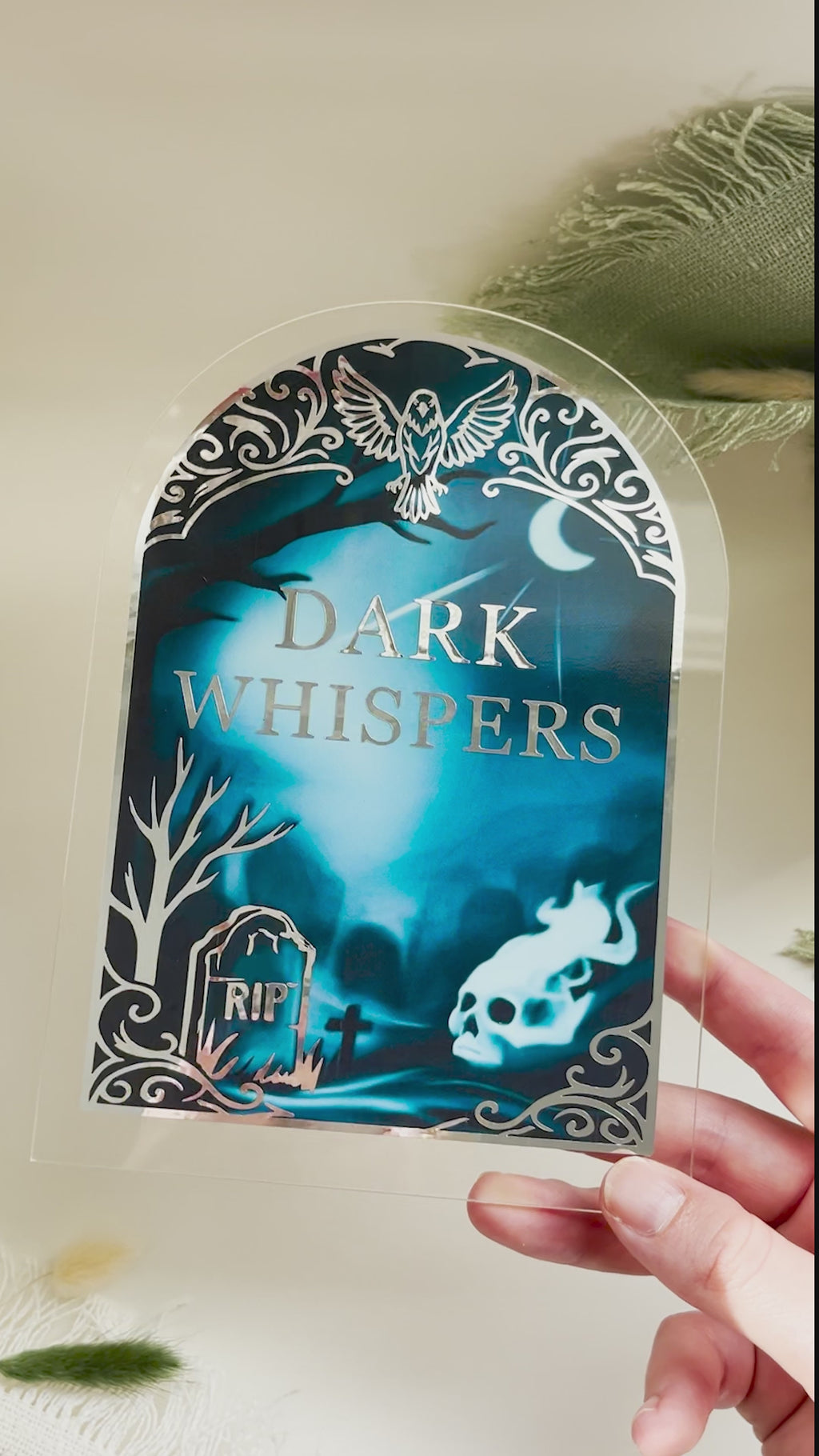 "Dark Whispers" – Deko Aufsteller